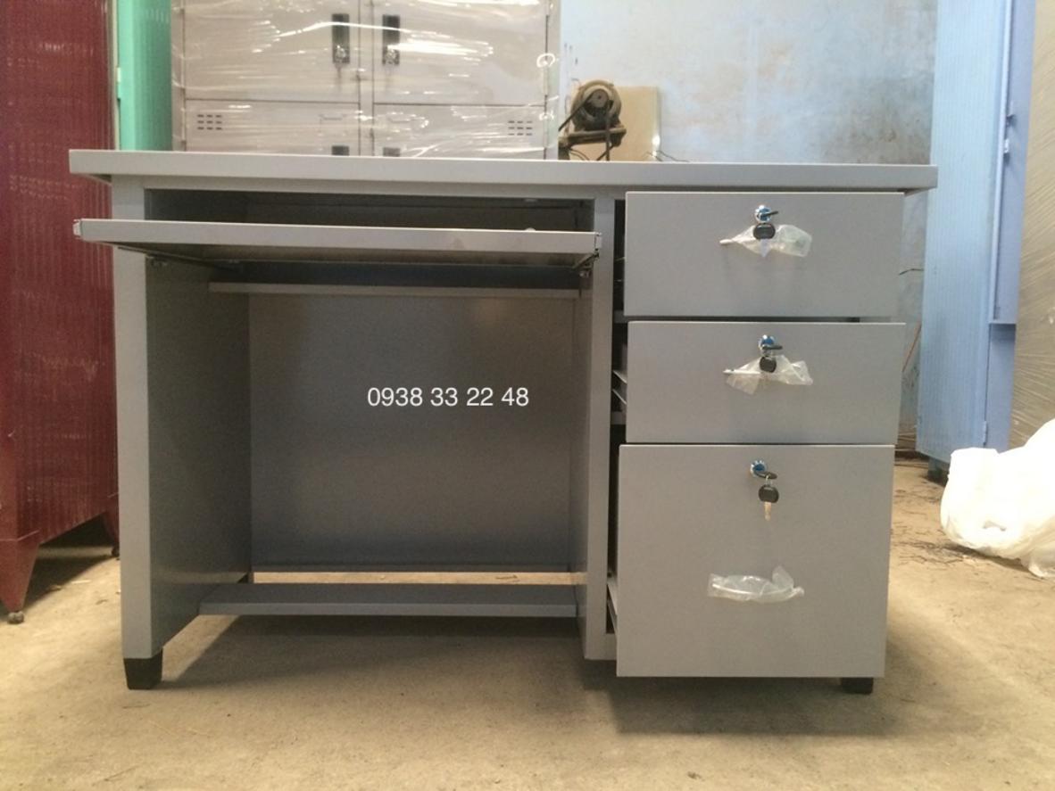 Bàn sắt văn phòng có hộc bàn phím máy vi tính B60x120-VT