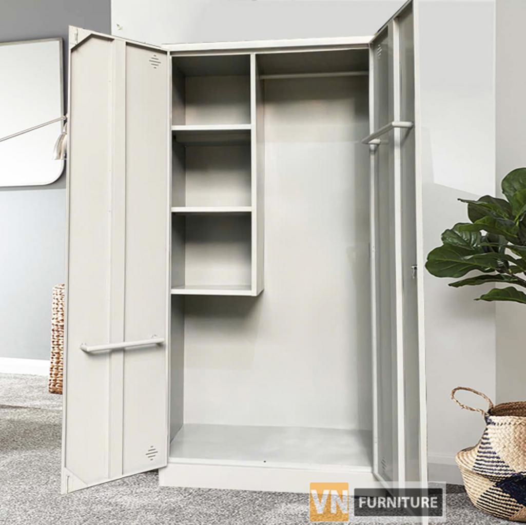 Chân cao su chống trượt, giúp tủ đứng vững và bảo vệ sàn nhà.