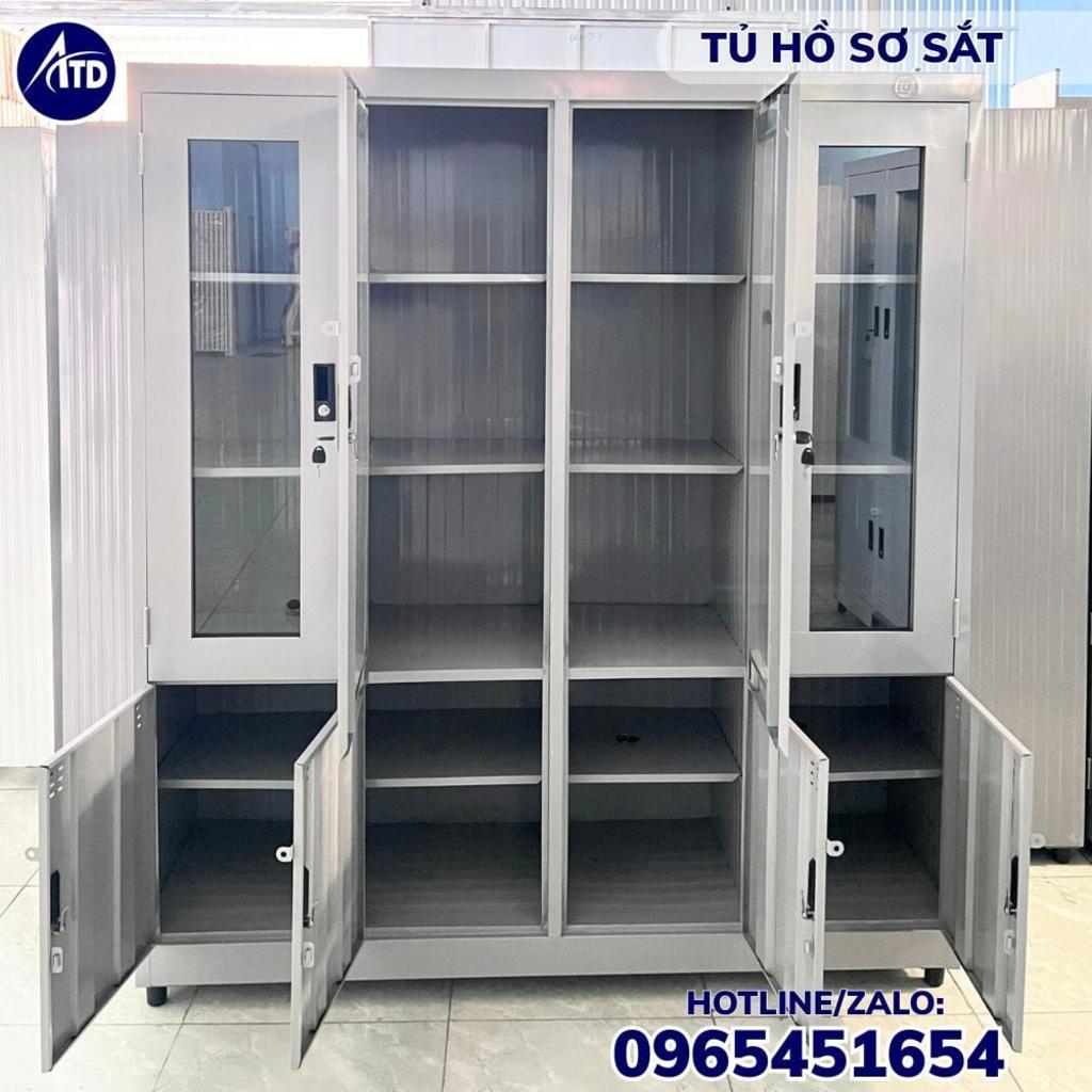 Chân cao su bảo vệ sàn và giữ tủ đứng vững.