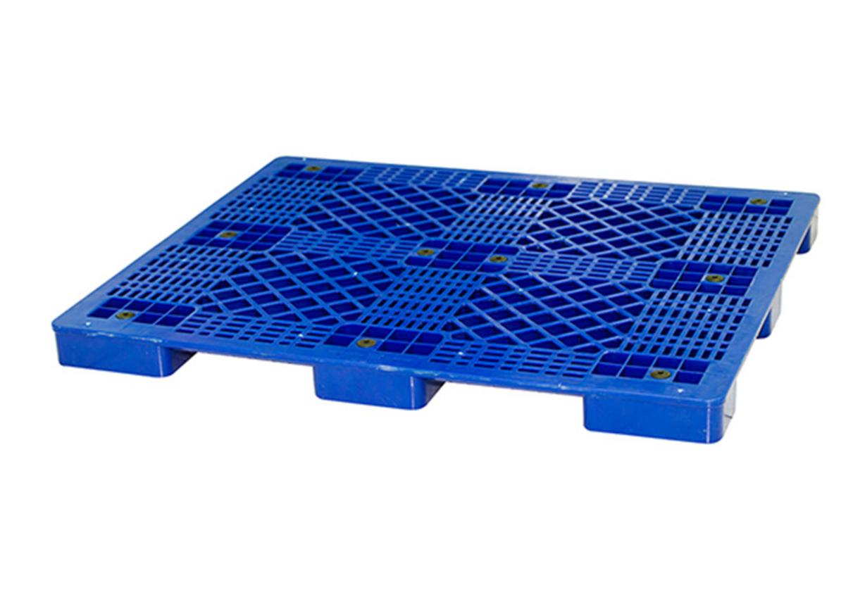 Pallet 496T — HDPE nguyên sinh, 4-way entry, bề mặt chống trượt.