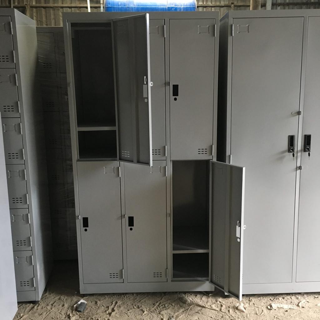 Lỗ thông gió hạn chế ẩm mốc; bảng tên giúp quản lý nhanh chóng.