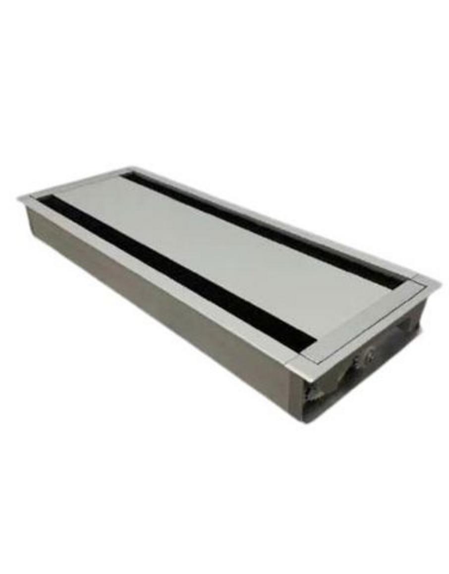 Thiết kế nắp lật 2 chiều tiện lợi giúp quản lý và tổ chức dây điện hiệu quả.