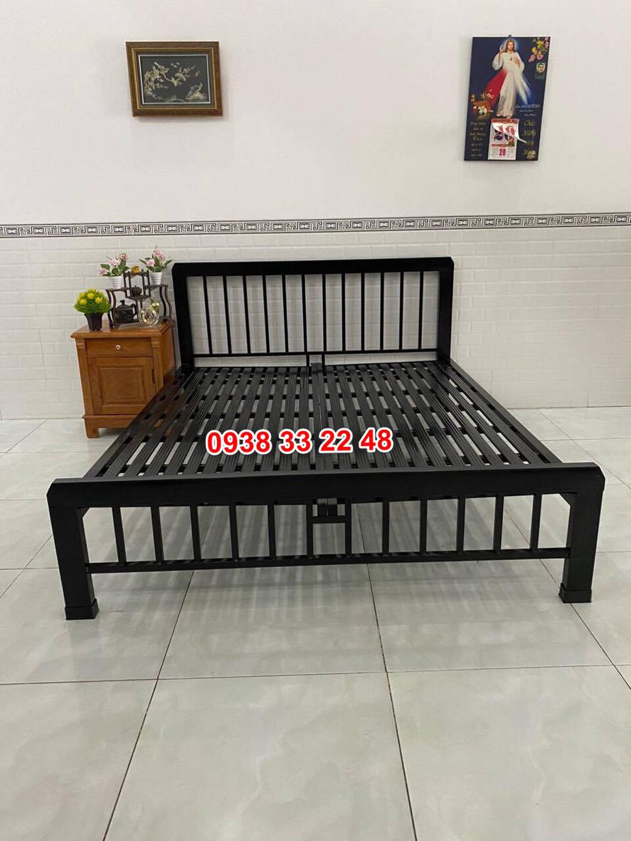 Hình ảnh lớp sơn tĩnh điện chống gỉ sét bảo vệ khung giường.