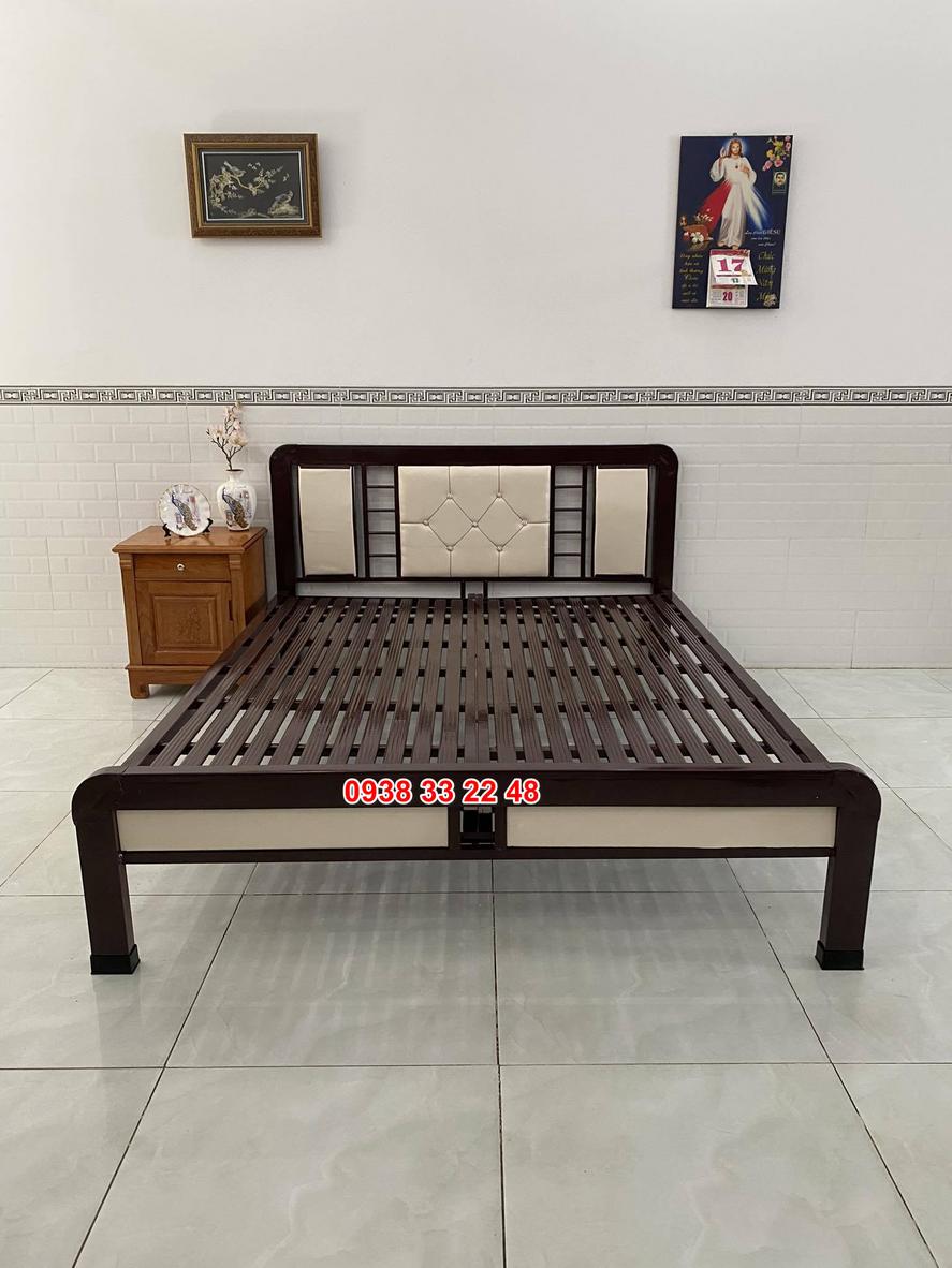 Ảnh chi tiết lớp sơn tĩnh điện chống gỉ sét trên giường.