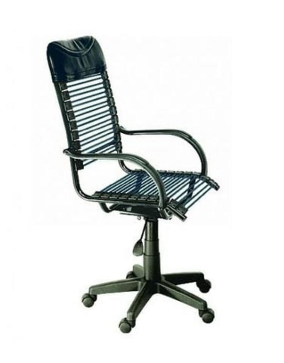 Khung thép và chân ghế nhựa PP với bánh xe tiện lợi, chắc chắn và linh hoạt.