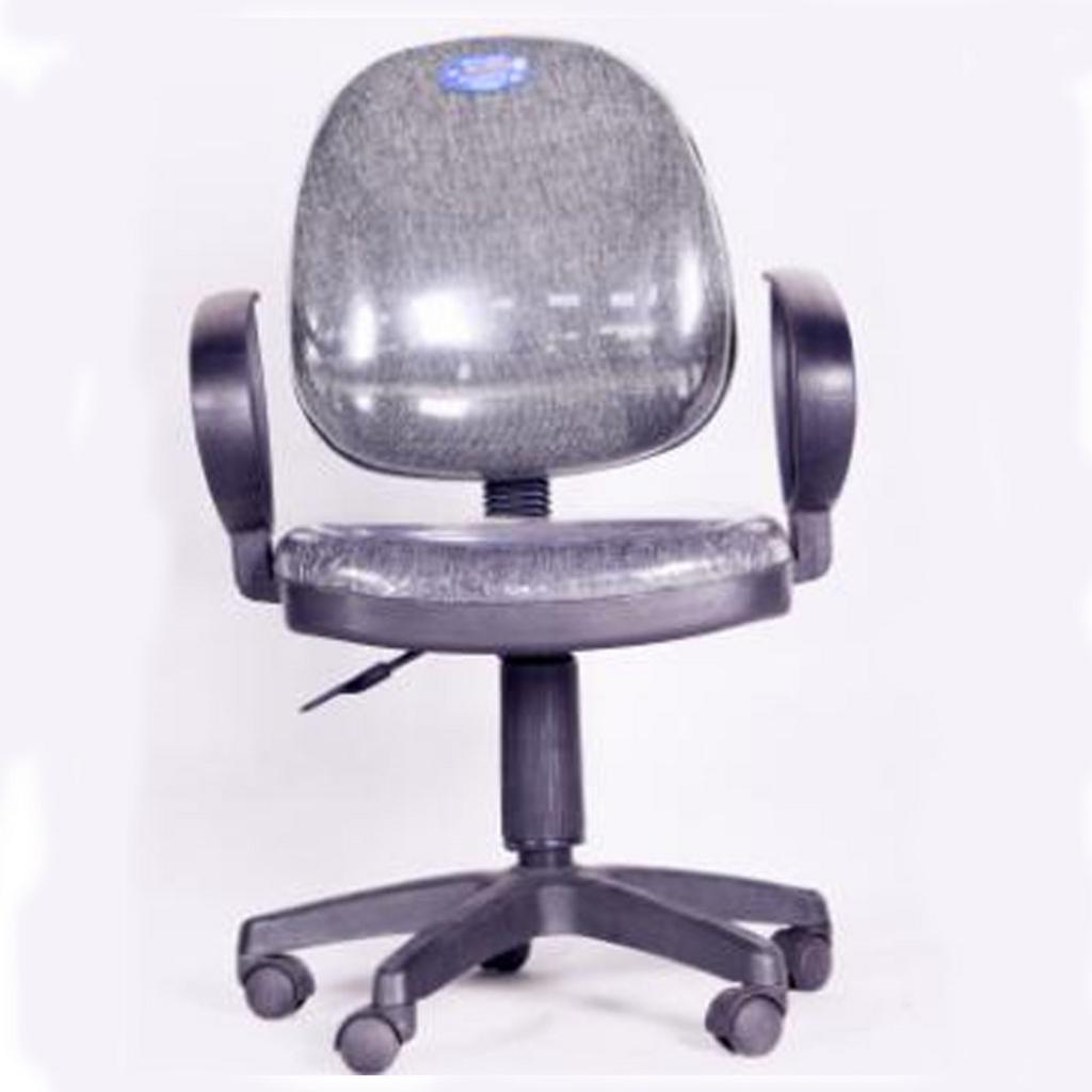 Hình ảnh chi tiết tay ghế nhôm đúc nhập khẩu với bề mặt nhựa mềm.