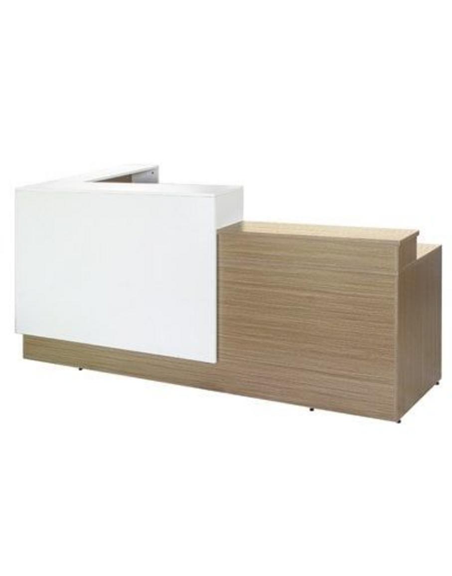 Thiết kế giật cấp hình bậc thang giúp quầy lễ tân QLT02 nổi bật và tiện lợi trong sử dụng.