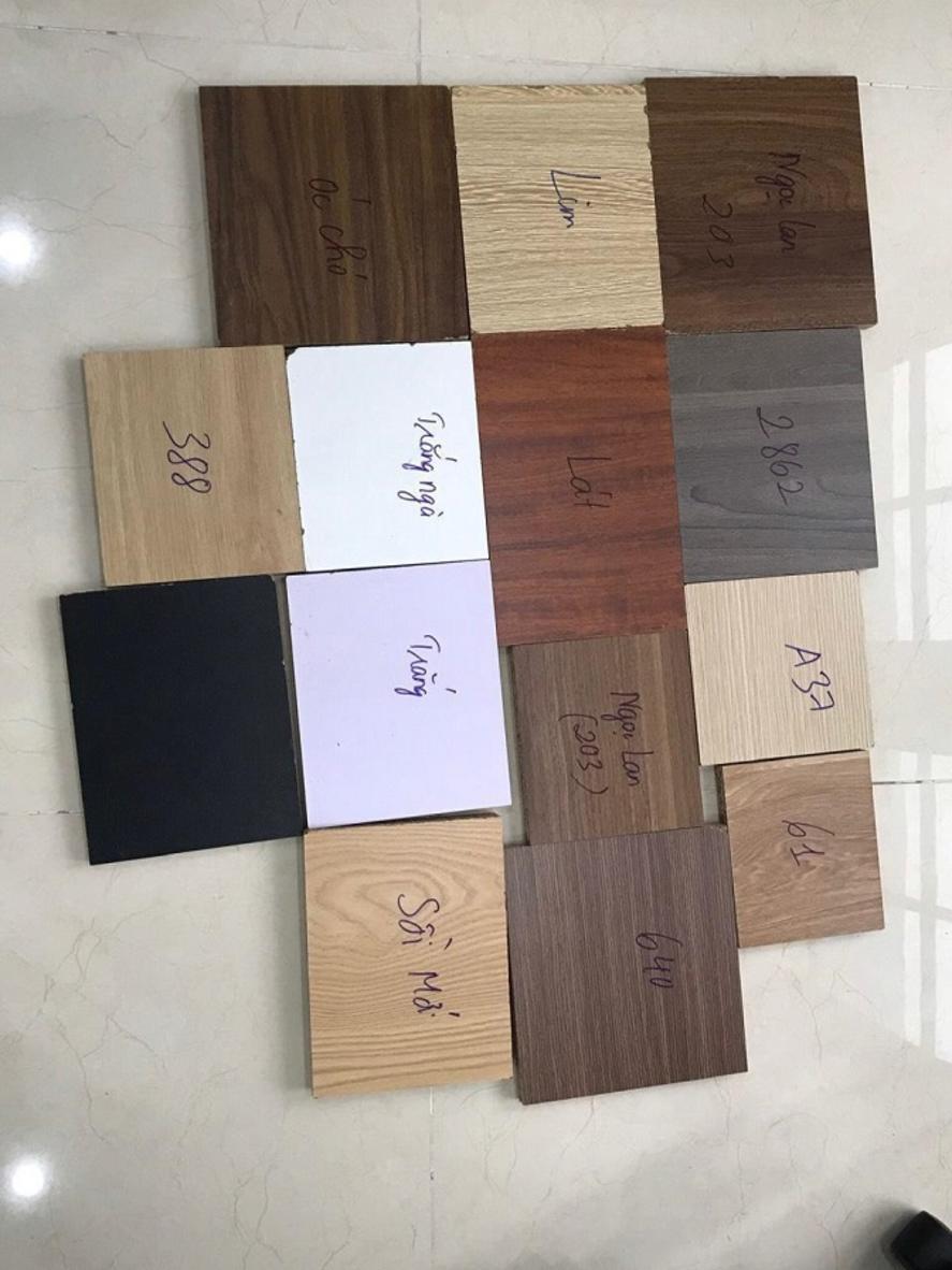 Khoang cánh gỗ đặc cùng khóa bảo vệ an toàn tài liệu của bạn.