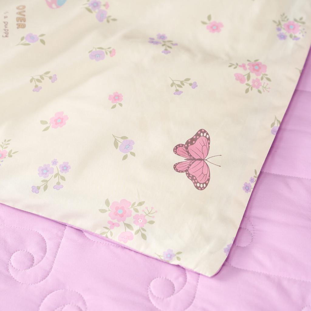Chất liệu 100% cotton tự nhiên — mềm, thoáng và thấm hút tốt.