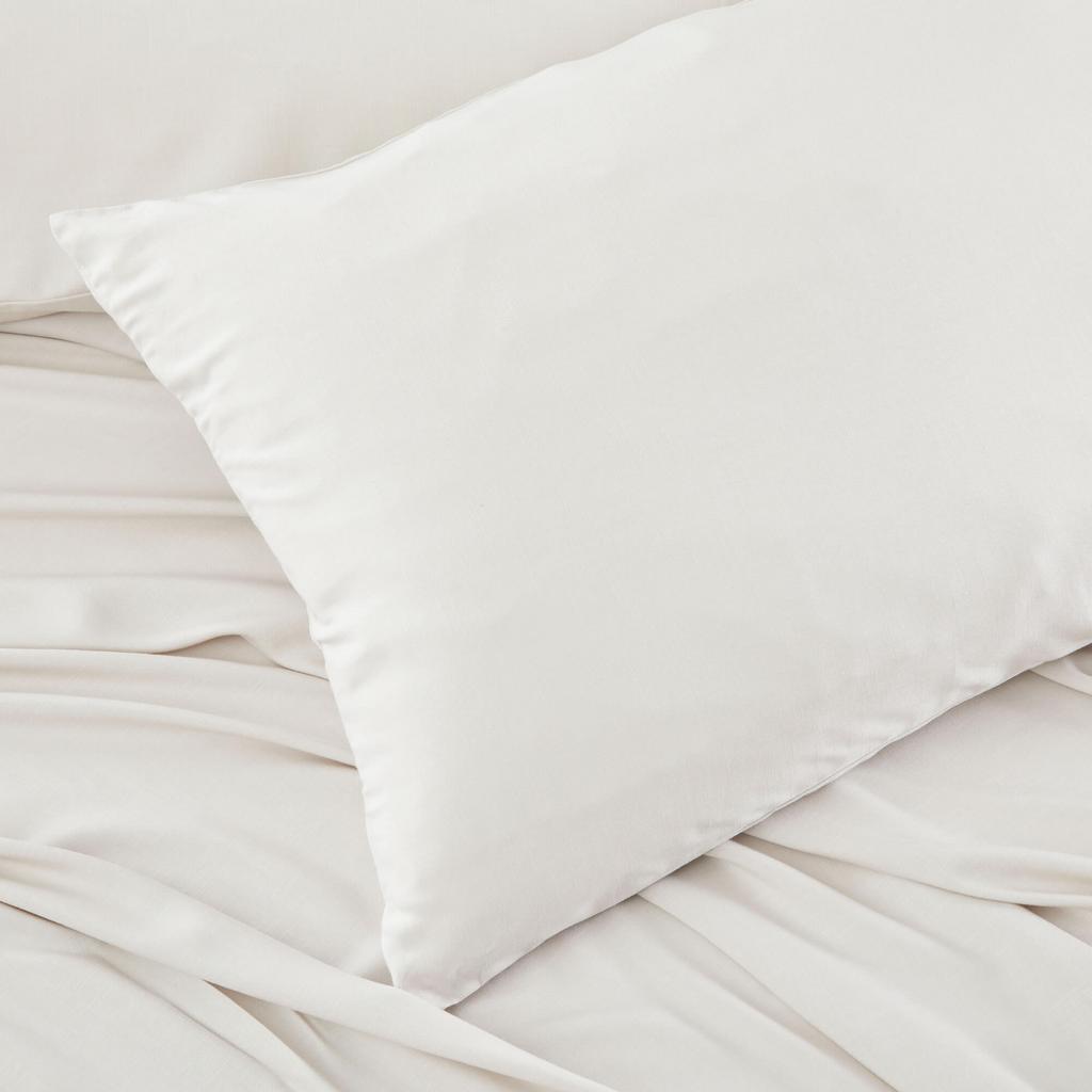Hỗn hợp 93% rayon từ tre + 7% linen — mềm mại và bền bỉ.