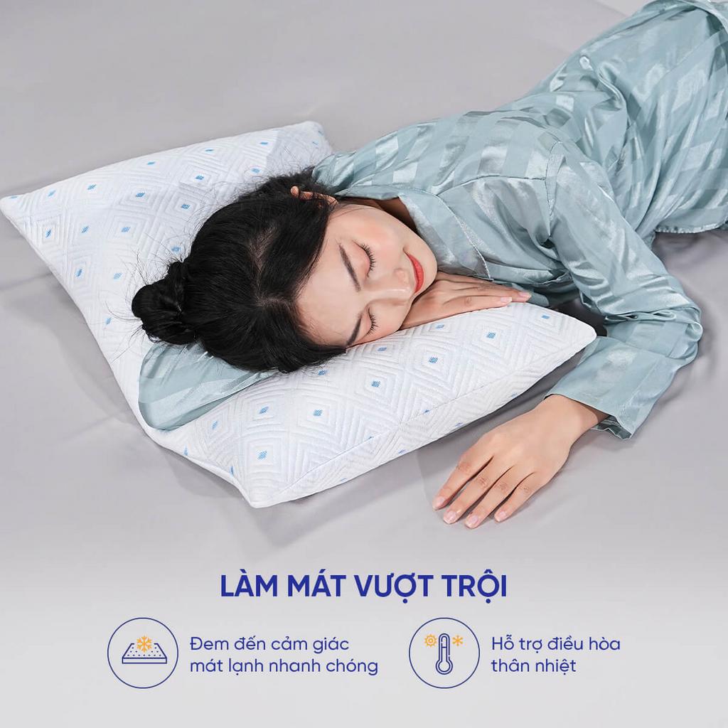 Hero image: Gối Amando Coolflex trên giường hiện đại, nhấn vào vỏ Coolflex và cấu trúc lõi có thể tùy chỉnh.