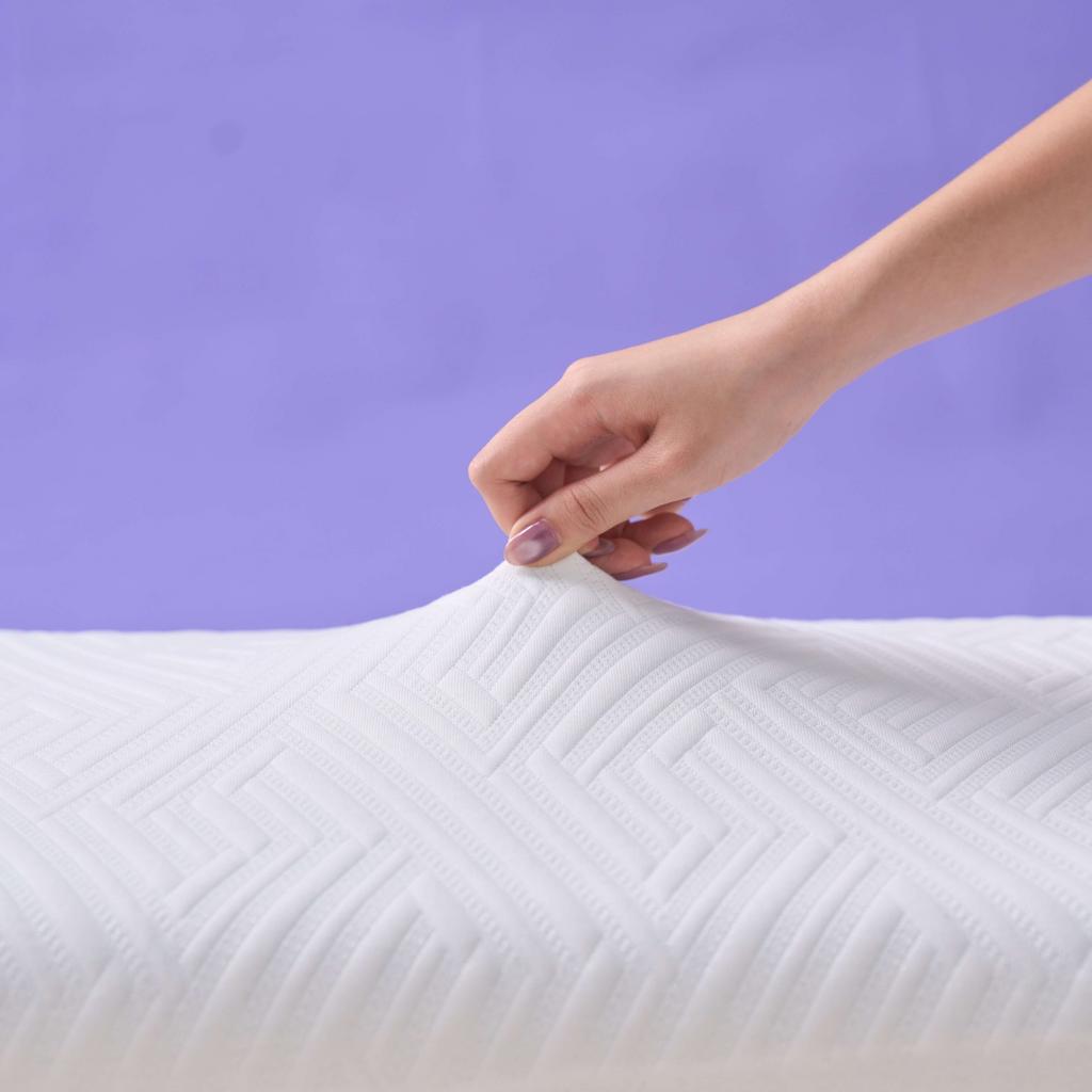 Gối Goodnight Nori 2.0 — contour công thái học, 2 mức chiều cao, phù hợp nhiều tư thế ngủ.