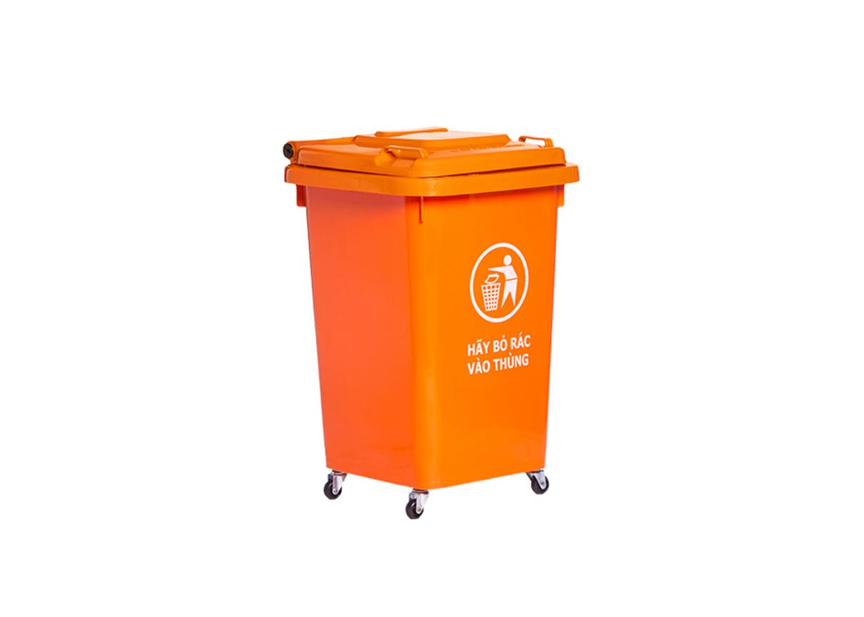 Thùng rác 60L nắp kín — ngăn mùi, bền outdoor, dễ di chuyển.