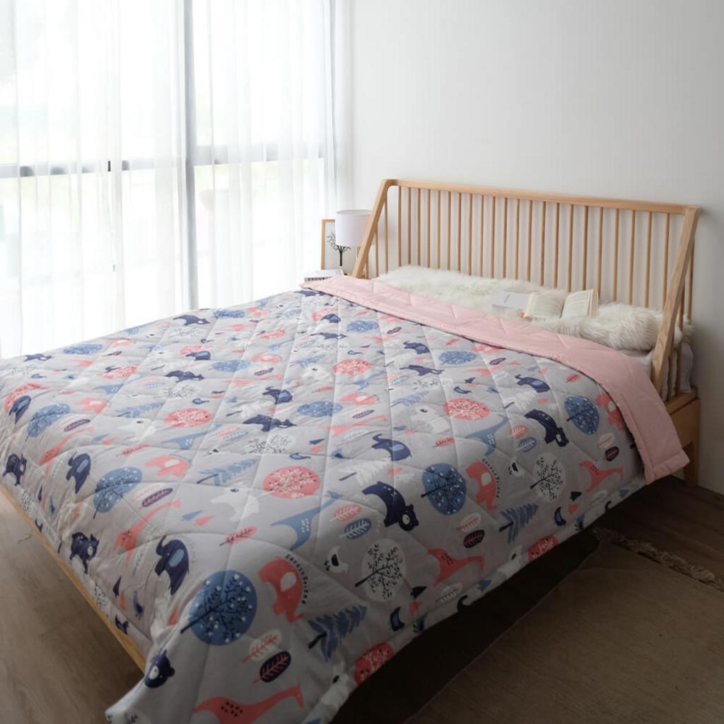 Kích thước mẫu 200x220cm — phù hợp giường đôi tiêu chuẩn.