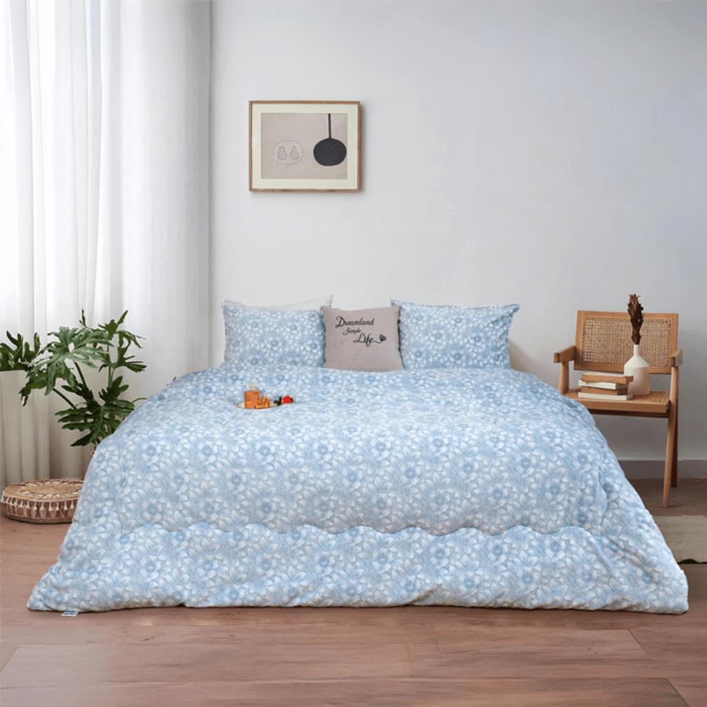 Lõi bông nhập khẩu Hàn Quốc giữ ấm sâu trong khi vẫn thoáng khí.