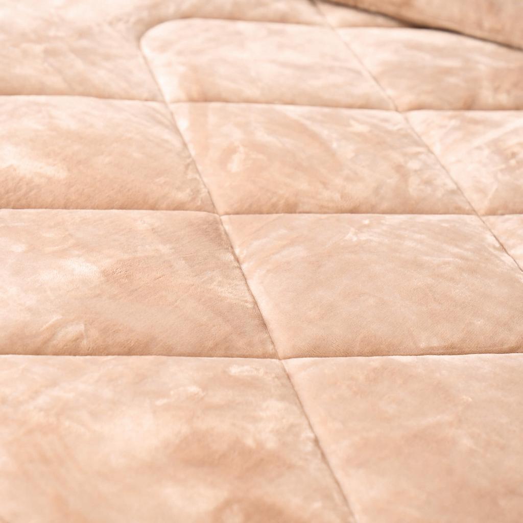 Lõi bông/Microfiber nhập khẩu Hàn Quốc — cấu trúc giữ ấm và chống xẹp.