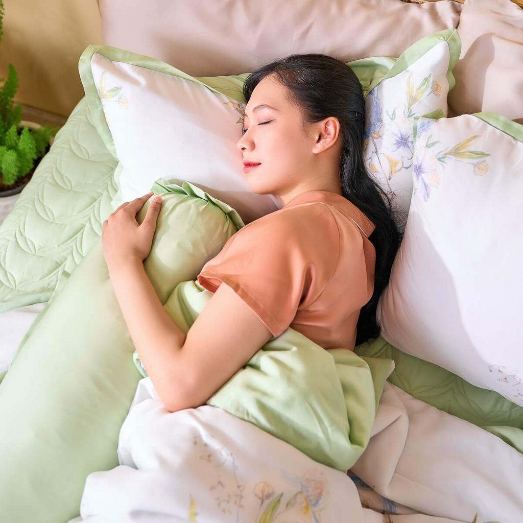 Bộ chăn ga phủ sợi gỗ thiên nhiên Amando Jamila 5 chi tiết LC007