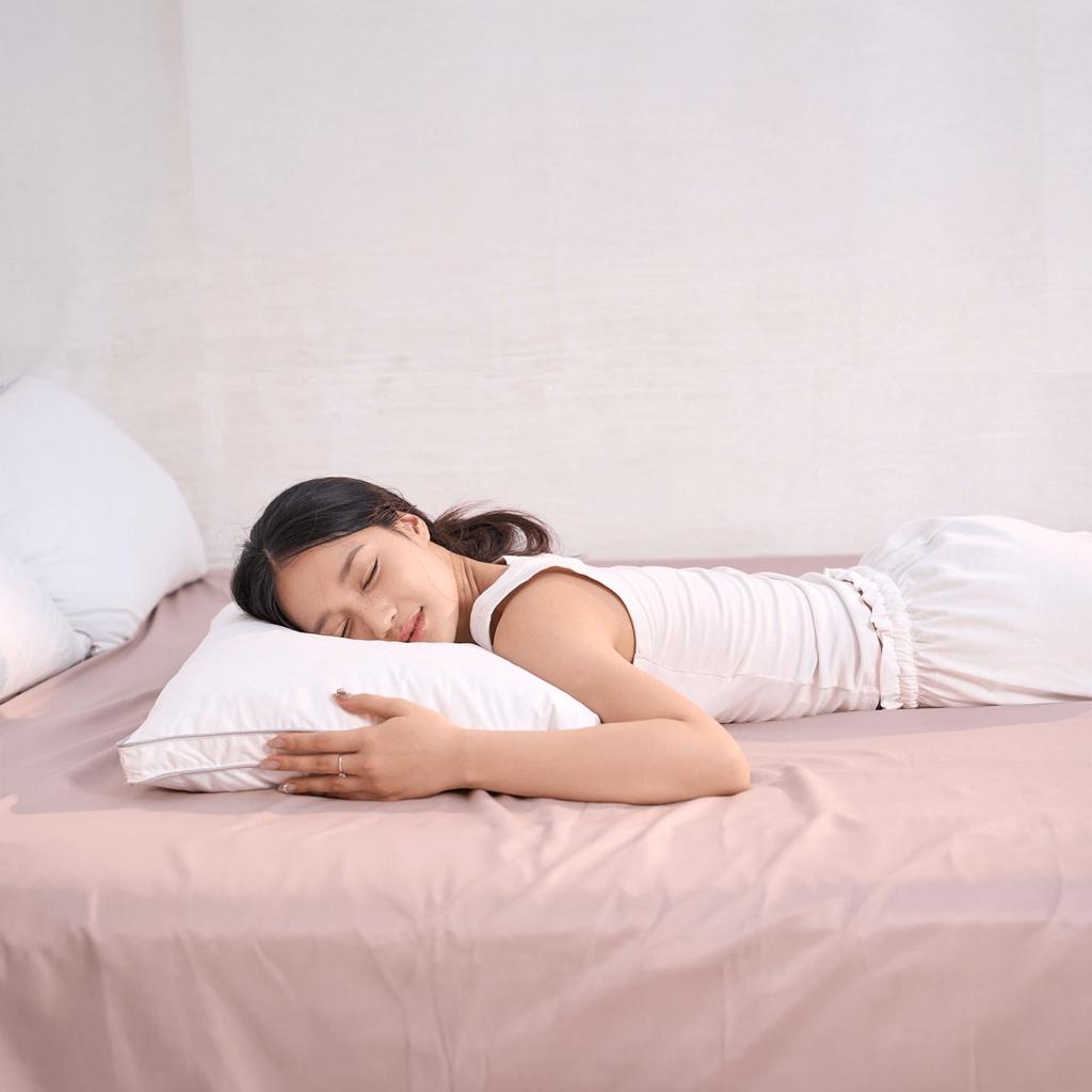 Gối lông vũ tự nhiên Goodnight Flow