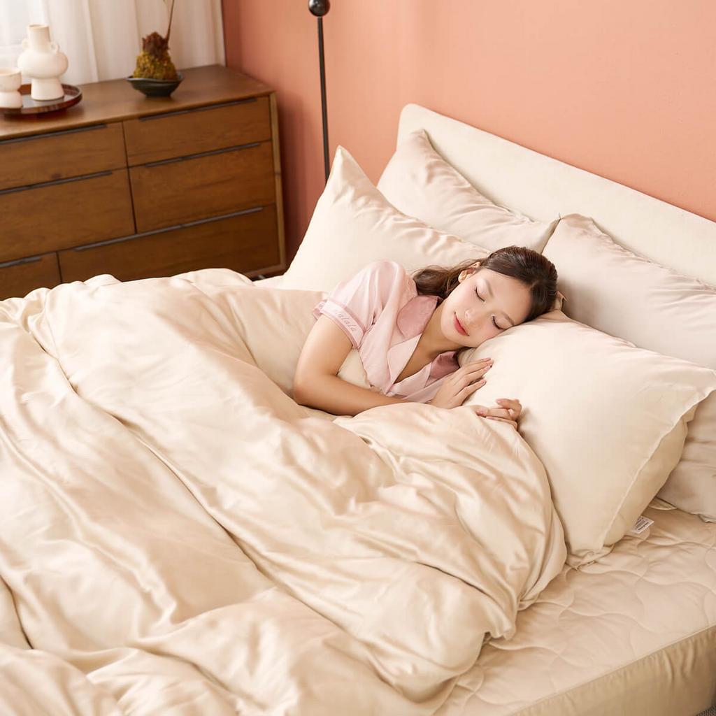 Minh họa luồng không khí qua vải Tencel — thoáng khí, hút ẩm hiệu quả.
