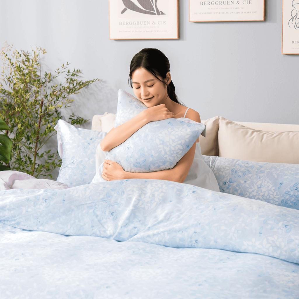 Sợi Tencel tự nhiên — cấu trúc hút ẩm nhanh, bề mặt mịn như lụa.