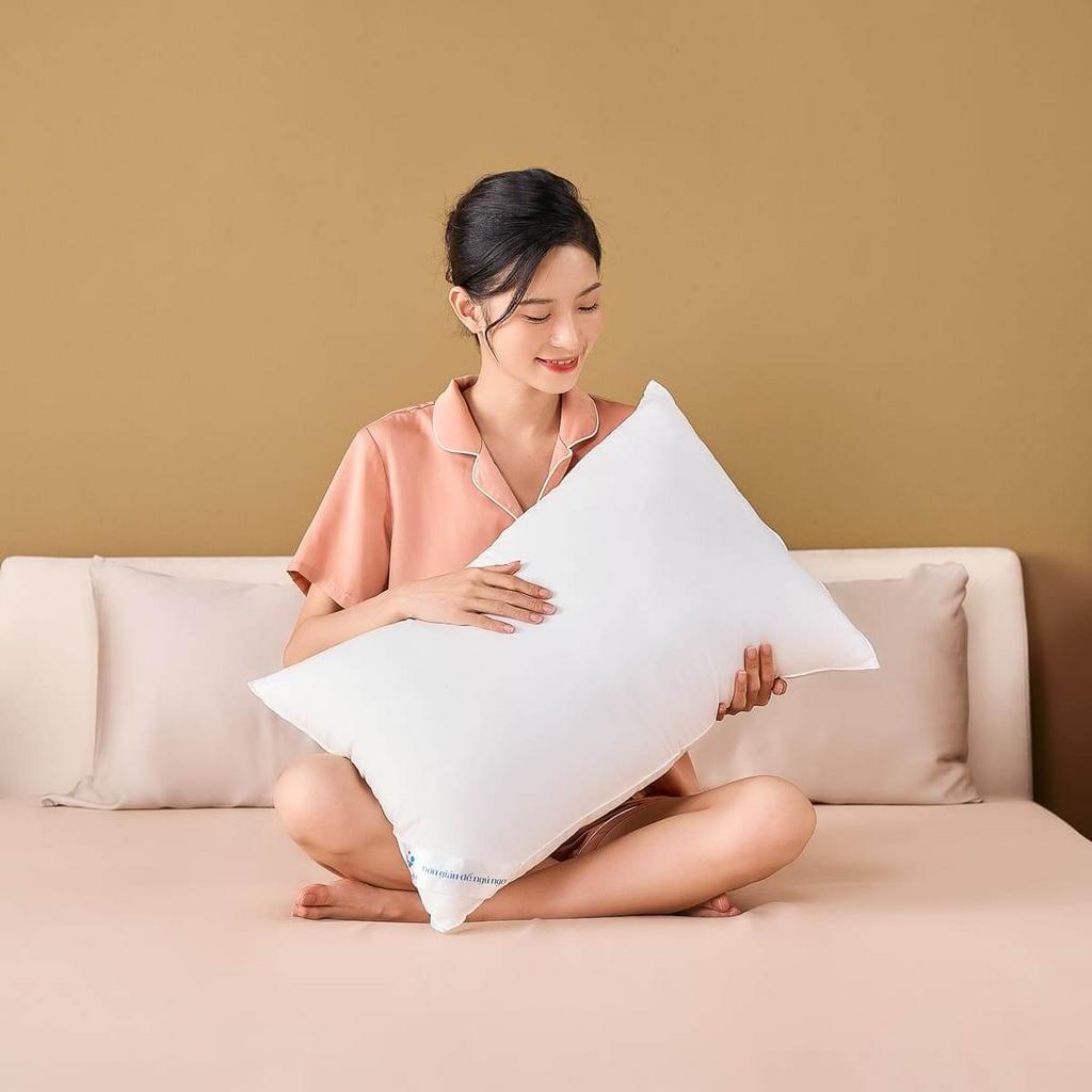 Thiết kế cho khí hậu VN: thoáng mát và khô nhanh.