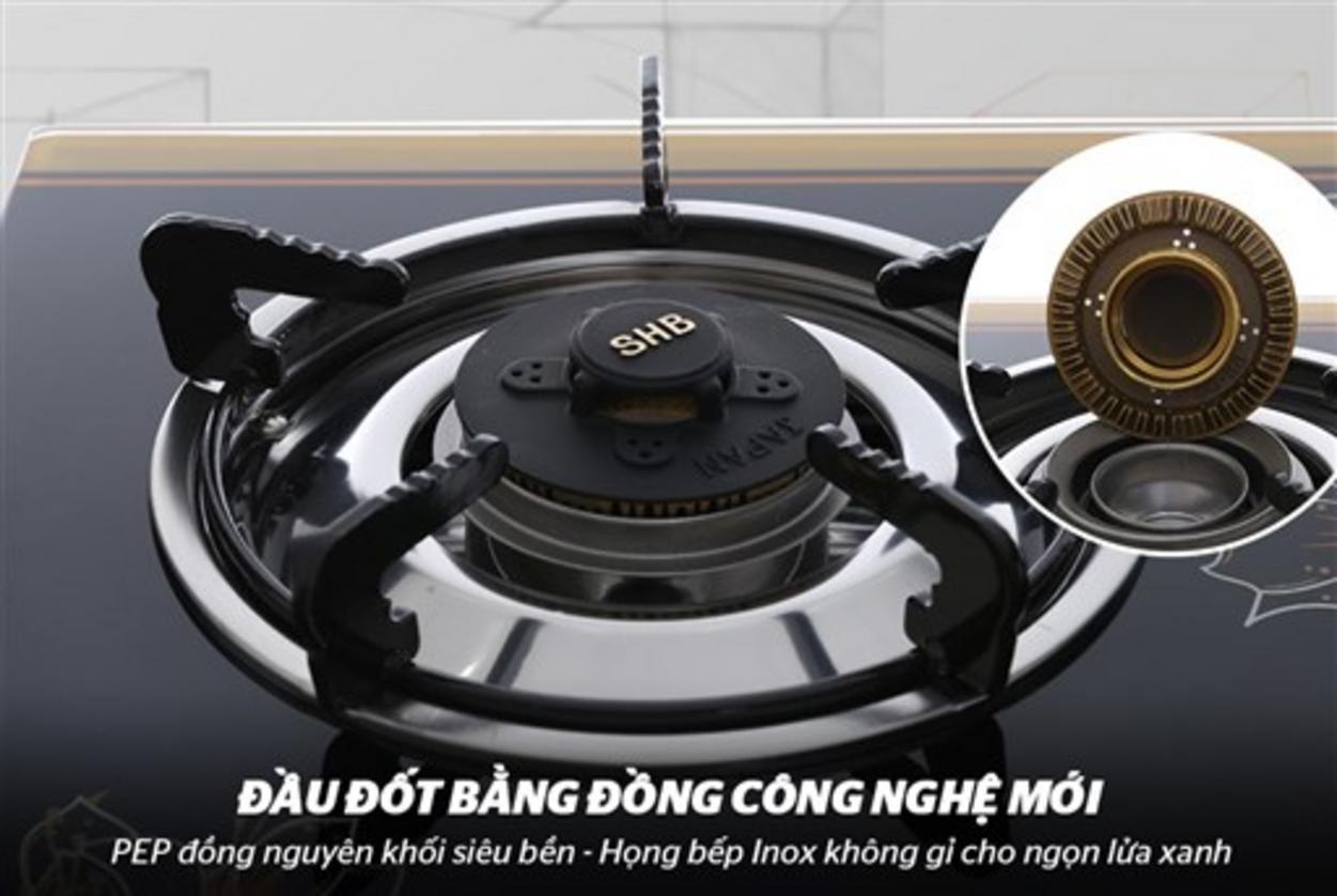 BẾP GAS DƯƠNG KÍNH SUNHOUSE SHB3226 — mặt kính 7mm, đầu đốt đồng thau, kiềng tráng men.