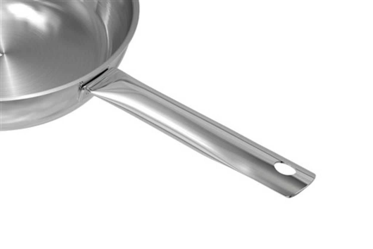 Đáy từ — tương thích bếp từ, gas, hồng ngoại.