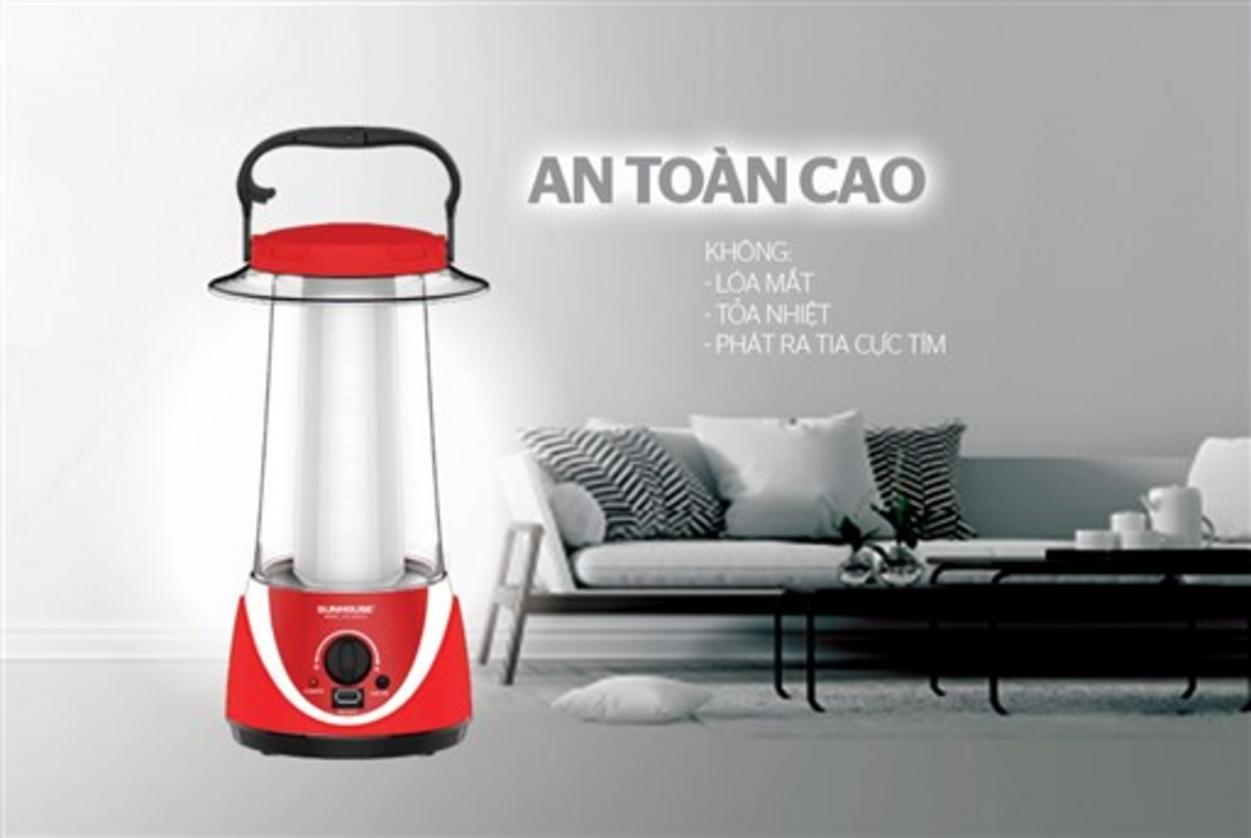 Xoay 360°, móc treo và cổng USB — linh hoạt cho mọi hoàn cảnh.