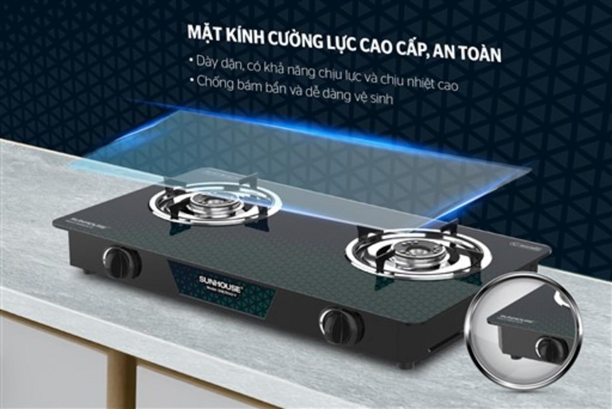 Mặt kính cường lực — dễ lau, sáng bóng sau mỗi lần nấu.