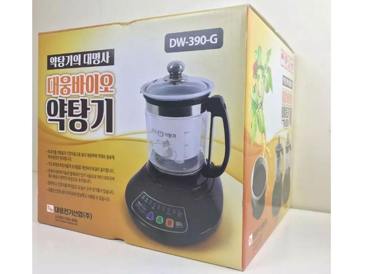Bình thủy tinh chịu nhiệt và giỏ inox 316 — an toàn cho dược liệu.