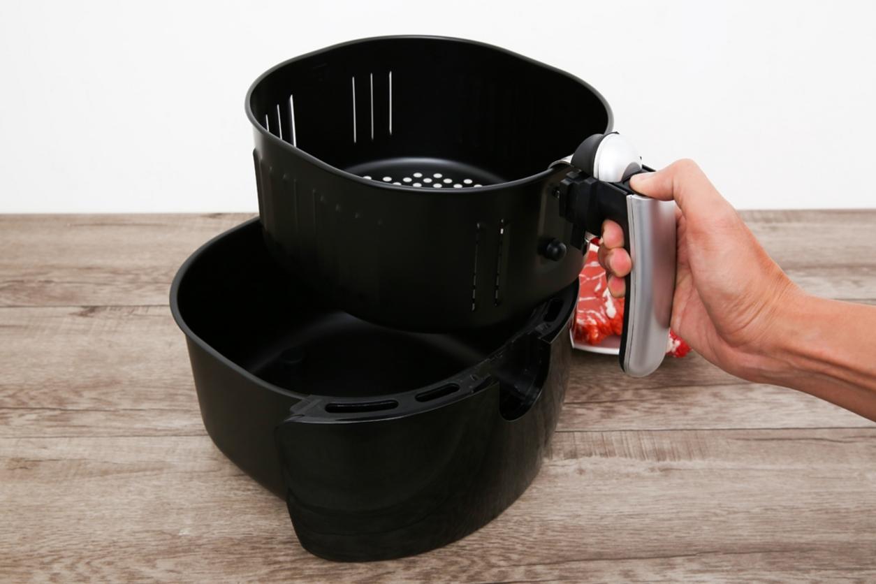 Rapid Air tạo lớp giòn bên ngoài, ít dầu mỡ.
