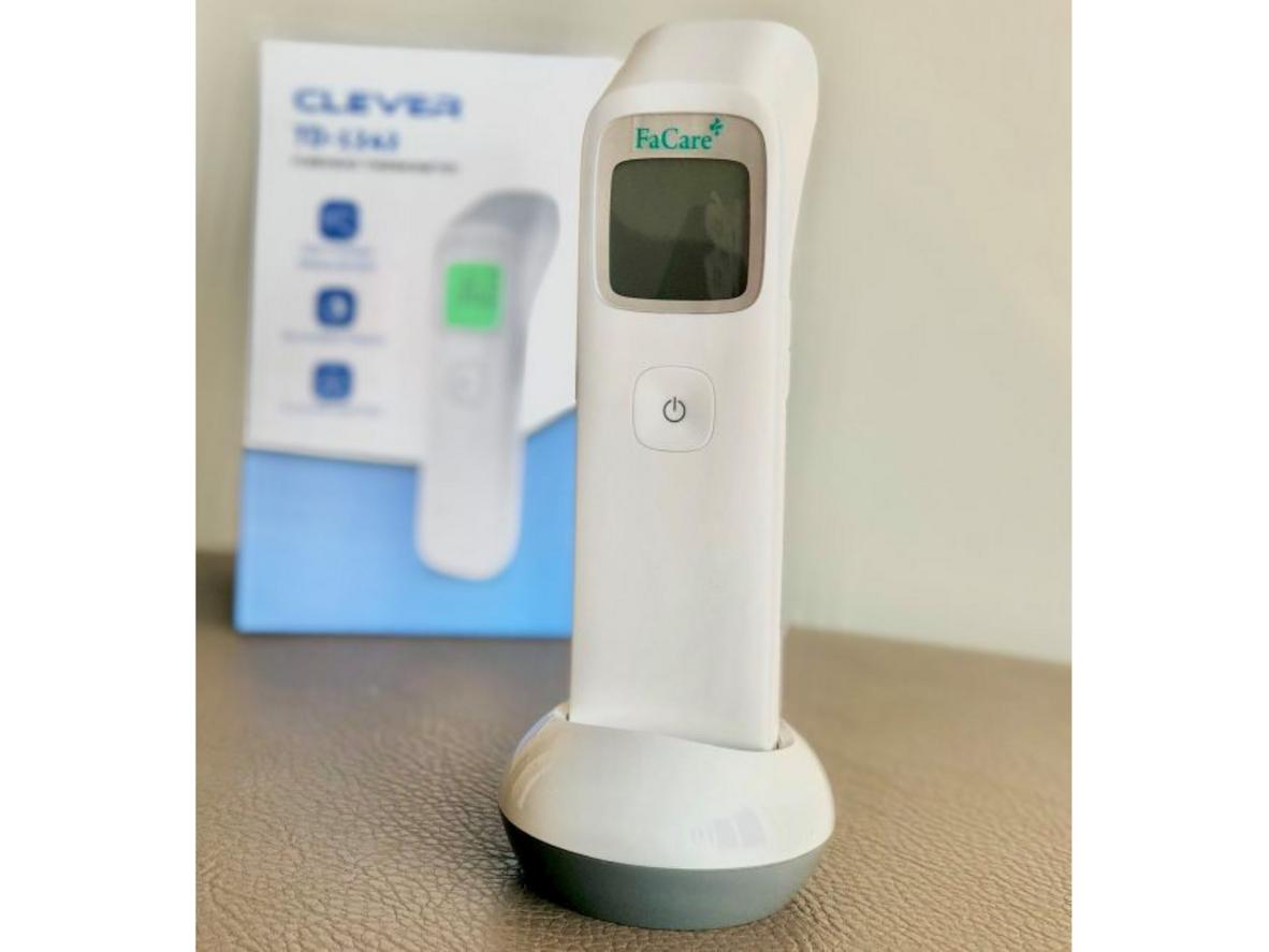 Khoảng cách đo chuẩn 5 cm ±2 cm để đạt độ chính xác.