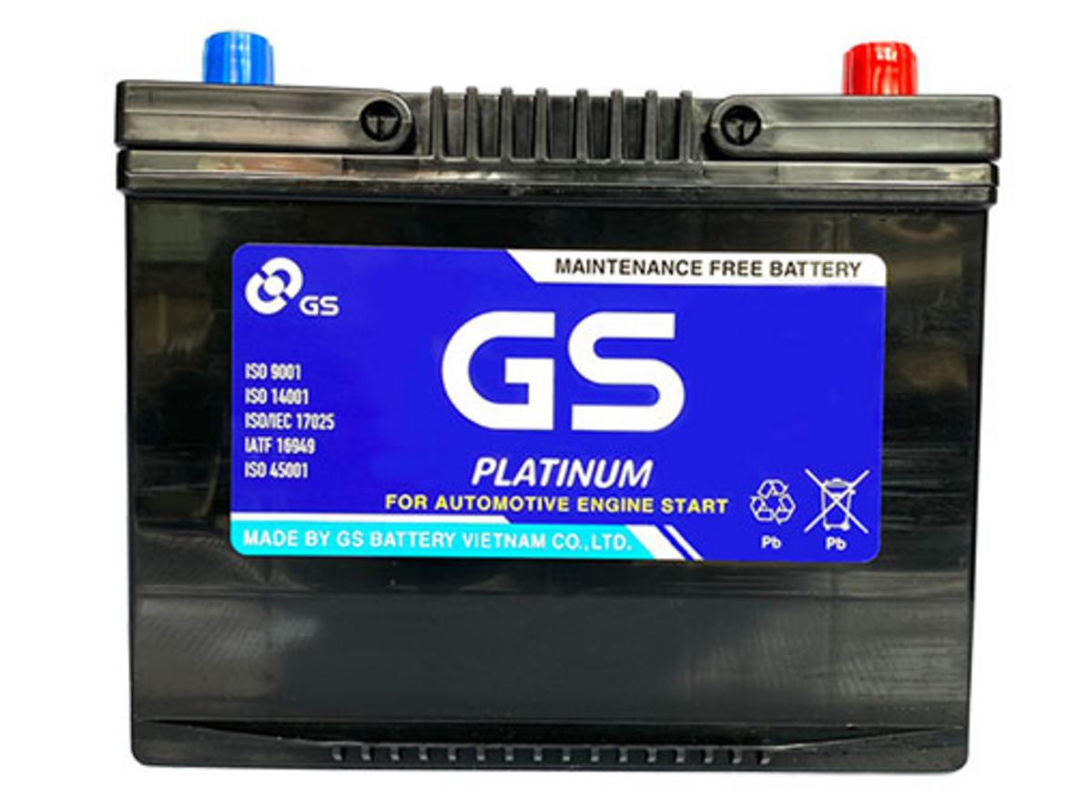 Ảnh thực tế: Ắc quy GS MF 85D26L (mắt thần, cọc trái) — dùng cho nhiều xe Nhật phổ biến.