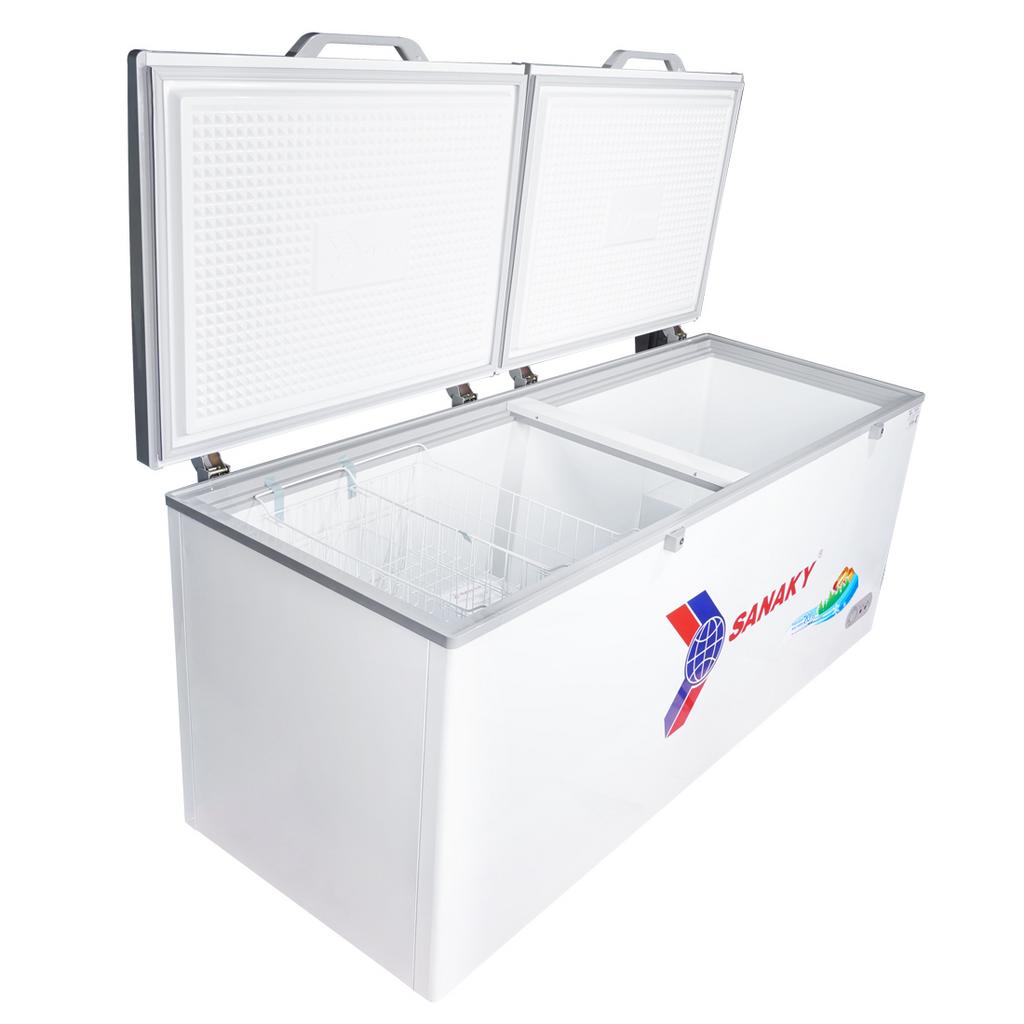 Hệ thống làm lạnh 360° với bảng điều khiển 3 chế độ giúp tùy chỉnh dễ dàng cho từng loại thực phẩm.