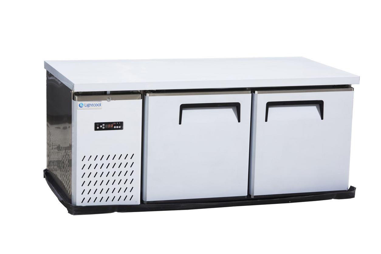 Dàn lạnh quạt gió và nhãn Gas R290 trên máy BL-1500 (ảnh chi tiết). (Ảnh minh họa: hệ thống quạt và dàn lạnh).