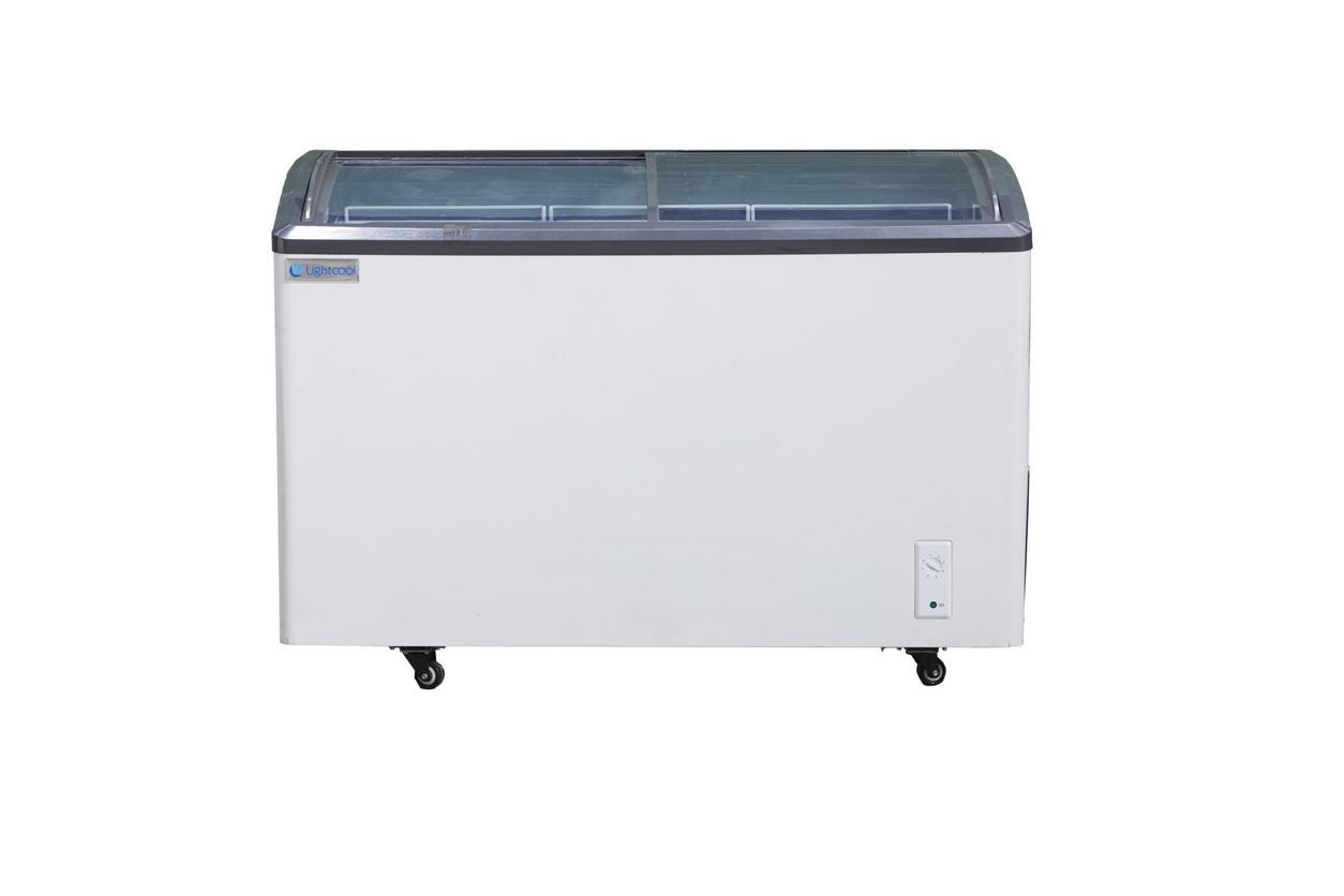 Làm lạnh sâu tới -22°C, phù hợp trưng bày kem và hải sản an toàn.