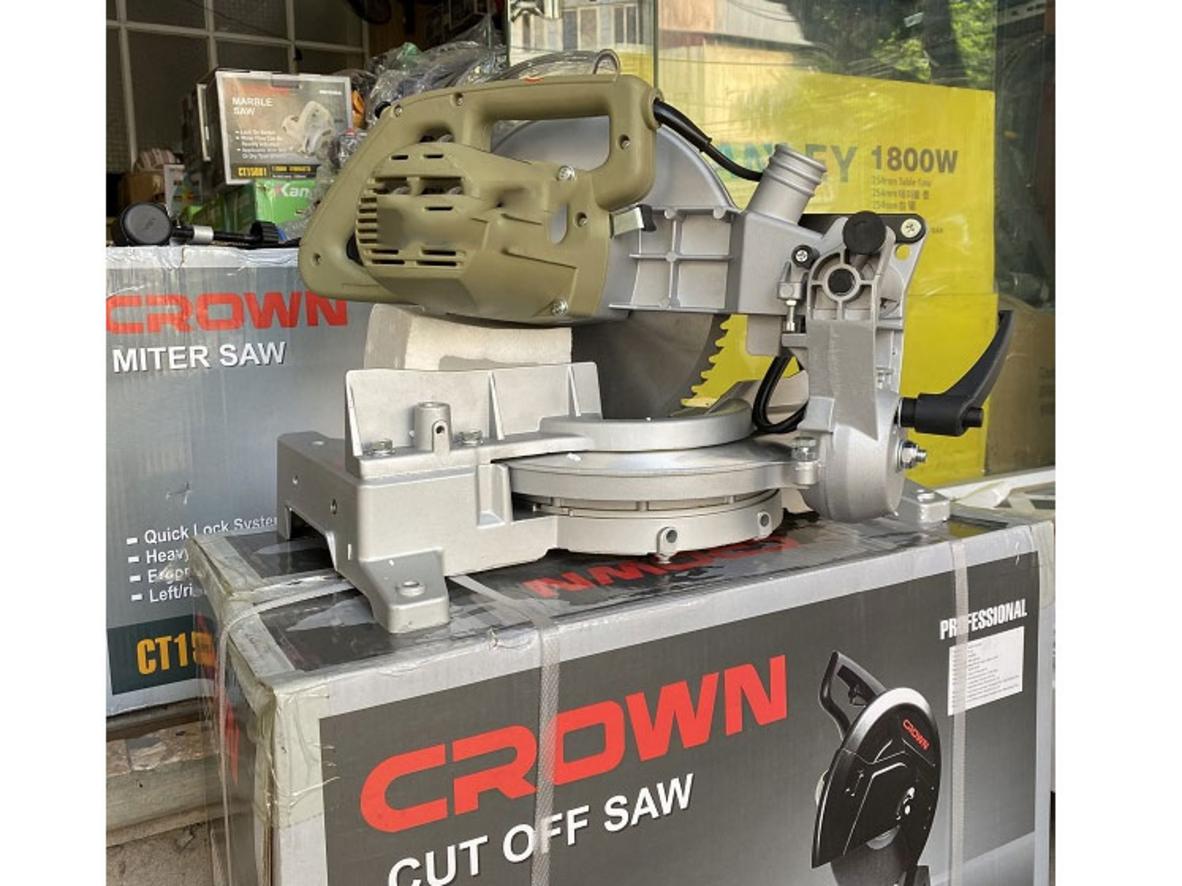 Tổng quan Máy cắt đa năng Crown CT15111 (1.600W, 255mm)