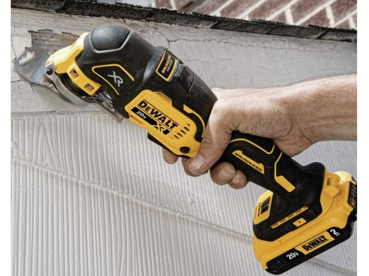 Tổng quan Máy cắt đa năng dùng pin 20V Dewalt DCS356D2