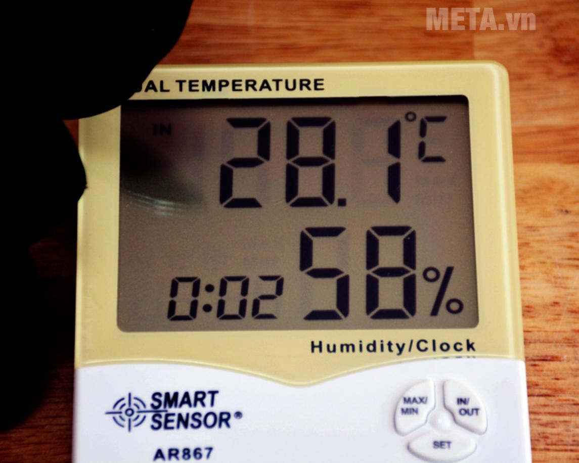 Smart Sensor AR867 — hiển thị rõ ràng nhiệt độ & độ ẩm trong nhà và ngoài trời.