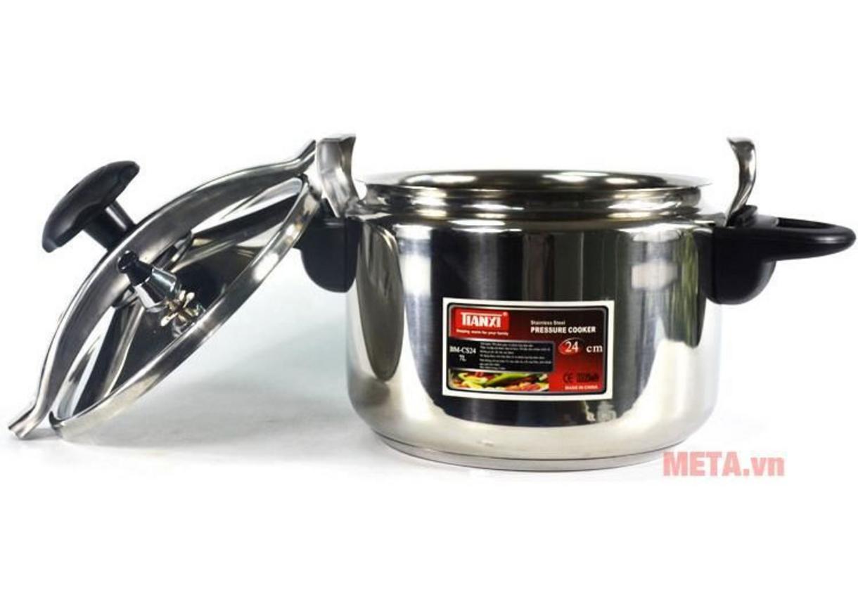 Đáy ghép 3 lớp cho nhiệt tản đều và dùng bếp từ