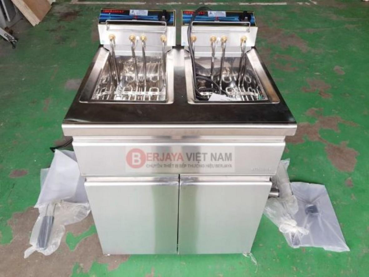 2 hộc chiên độc lập cho phép xử lý nhiều món cùng lúc.