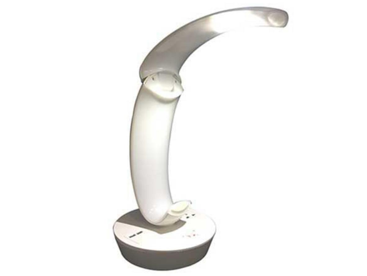 Ánh sáng đổi màu 2700K–5000K, Ra83 — bảo vệ mắt, tăng tập trung.