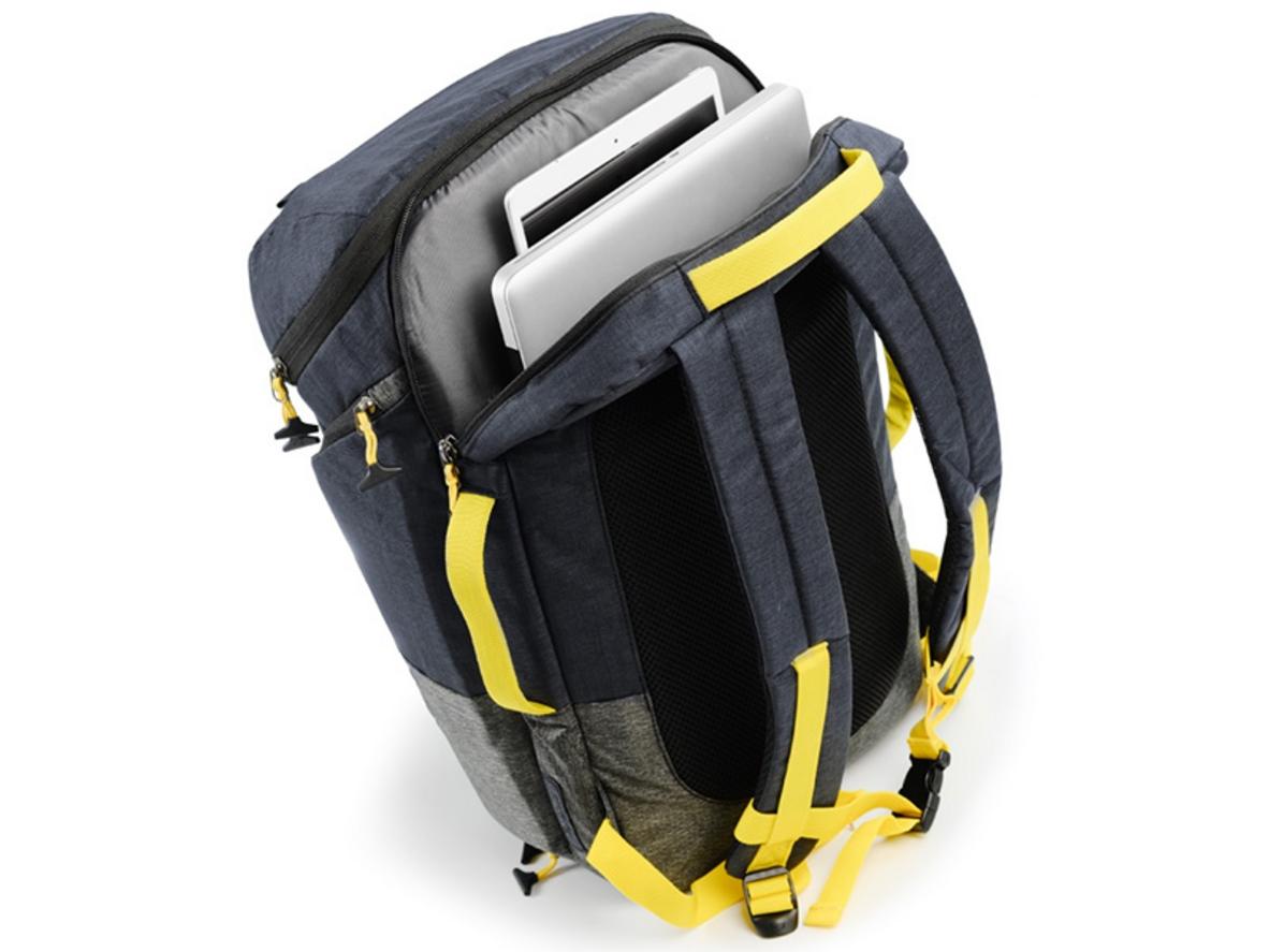 Dung tích 27.9L, nhẹ ~1.1kg, chất liệu polyester tái chế