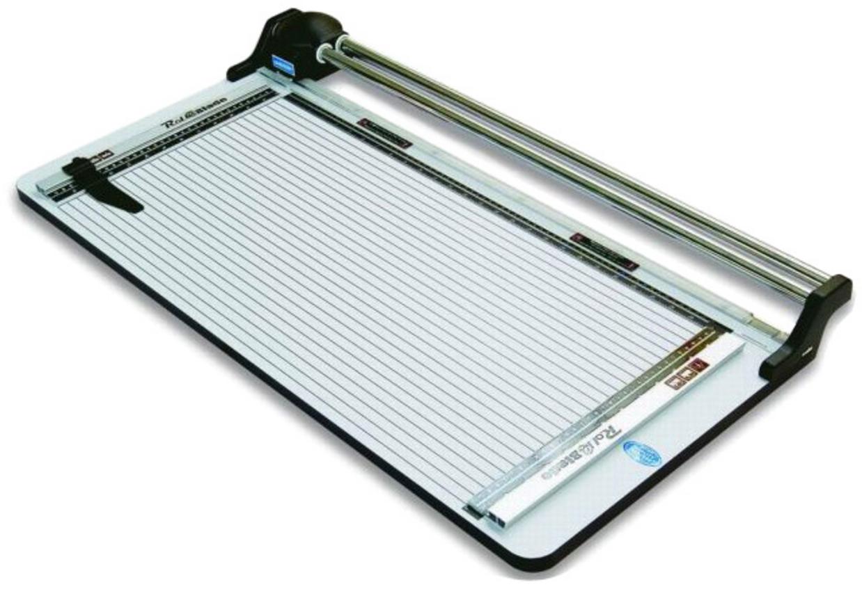 Bàn cắt giấy Roll&amp;Blade TM-460