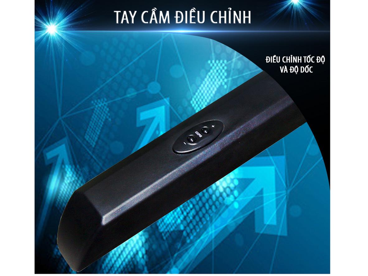 Bàn chạy 42x128 cm và hệ giảm chấn giúp bảo vệ khớp khi tập tại nhà.