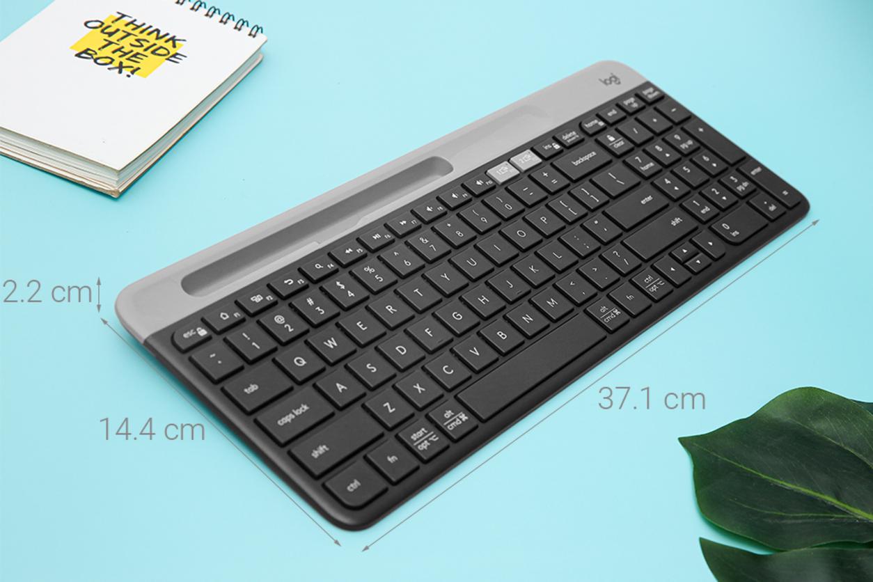 Pin 2 x AAA, tuổi thọ thực tế 18–24 tháng