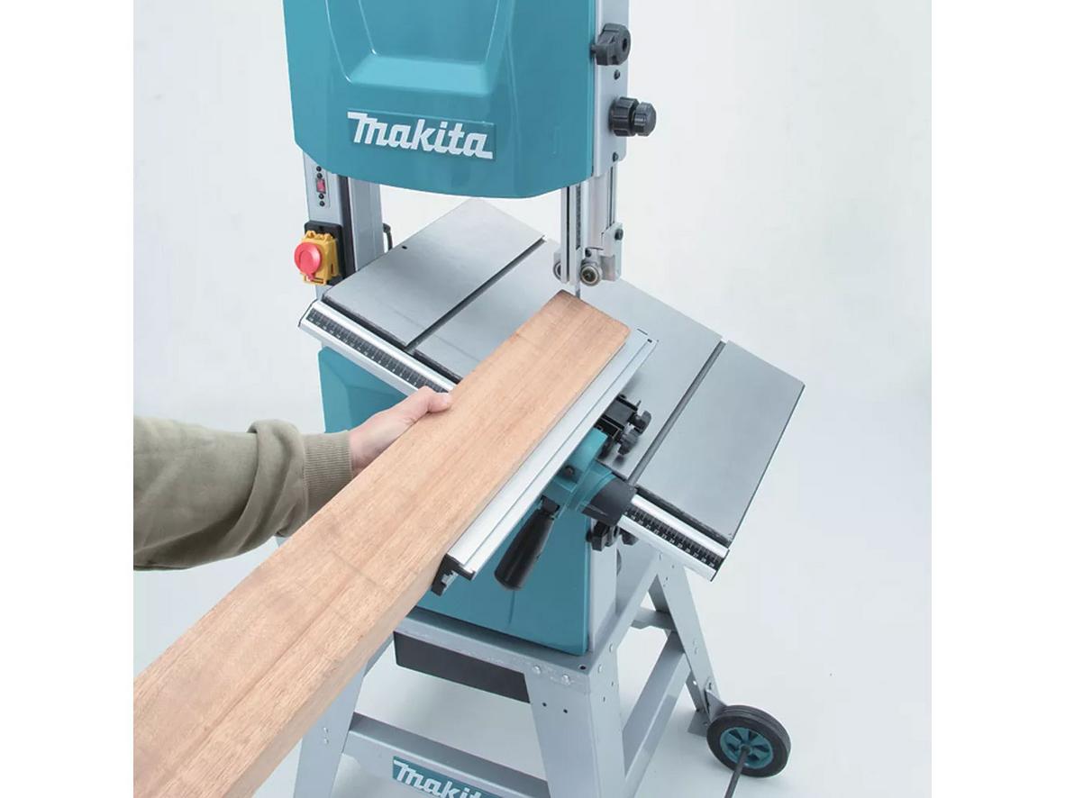 2 tốc độ và bàn nghiêng giúp LB1200F linh hoạt hơn