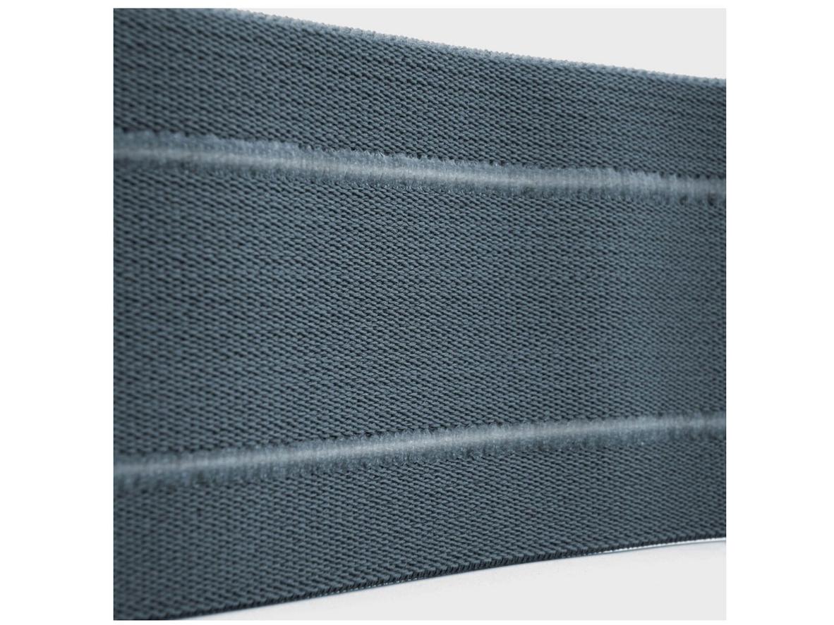 Chất liệu Polyester + Elastodiene + Latex + Silicone cho độ bền và bám tốt
