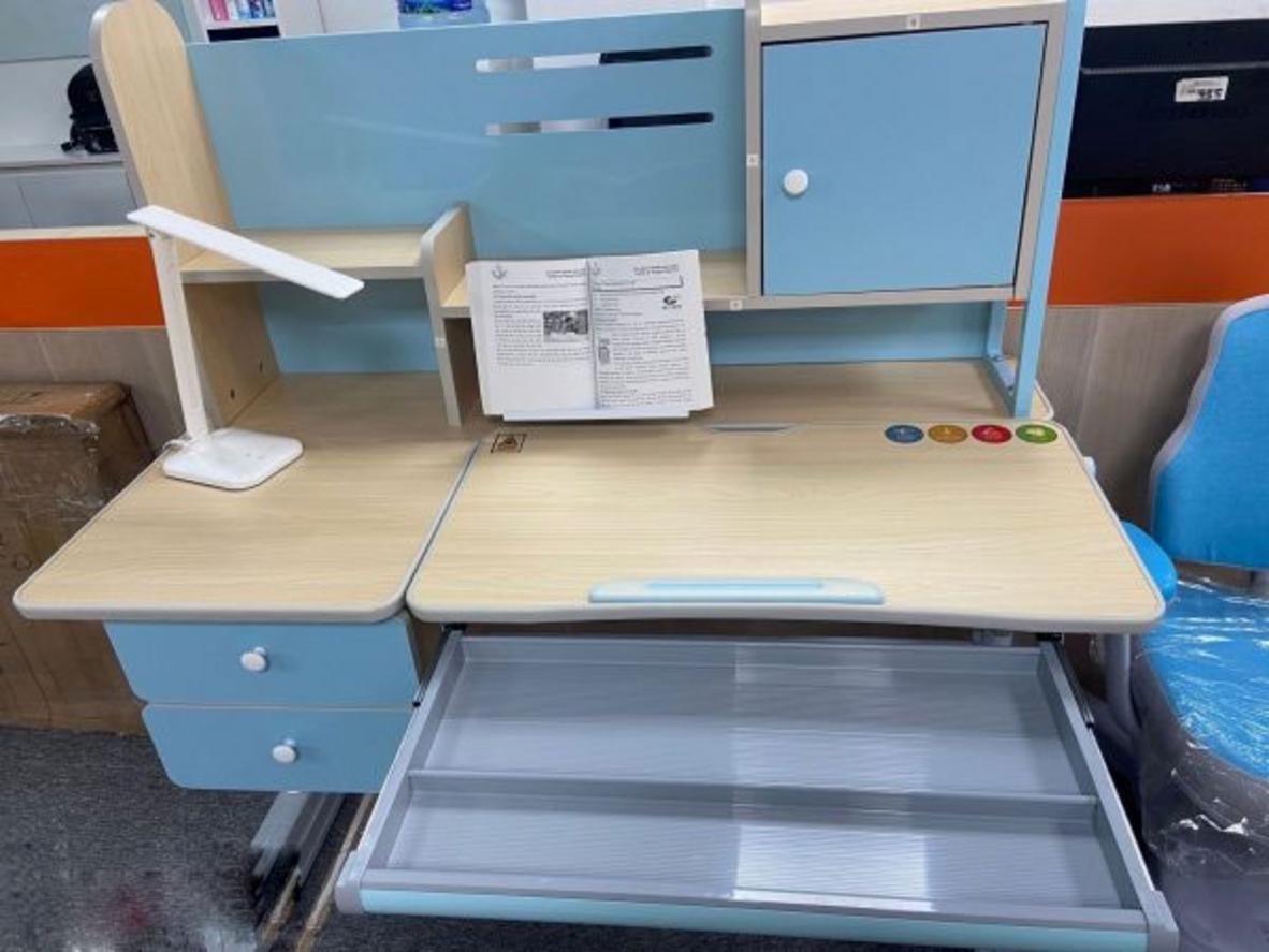Điều chỉnh độ nghiêng 0–60° và chiều cao linh hoạt