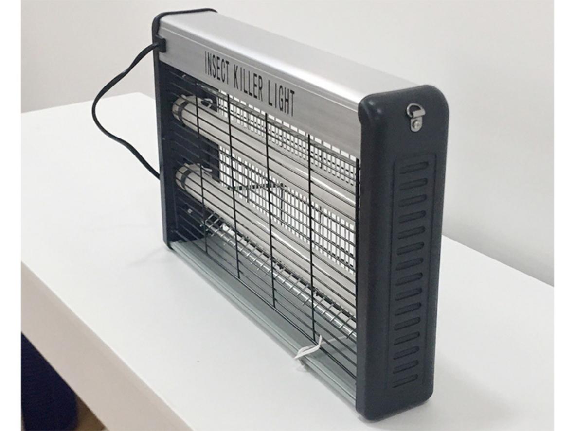 Cận cảnh bóng UV và lưới điện cao áp của MD-20W